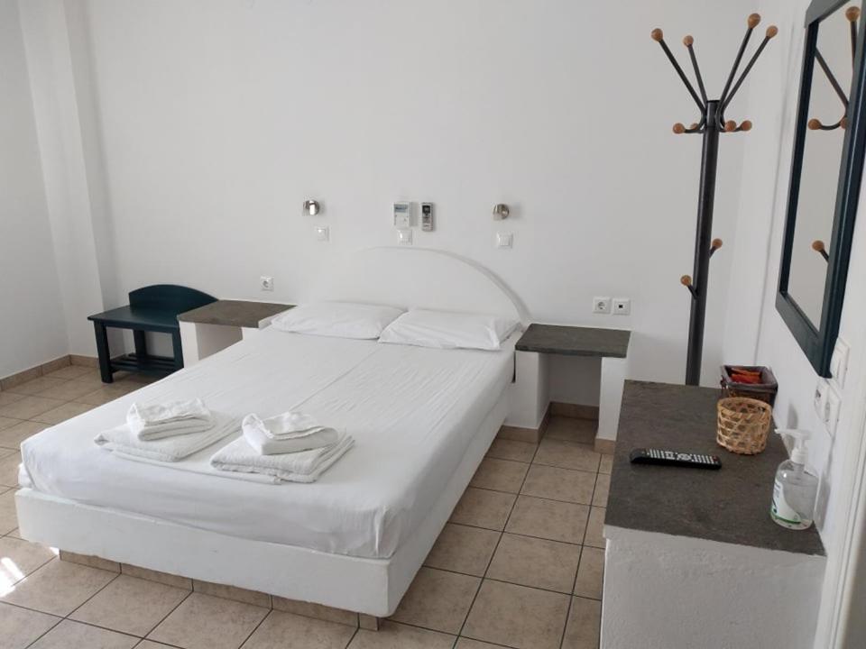 Studios Margarita Platis Gialos  Exterior photo